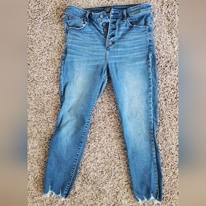 Abercrombie & Fitch high-rise ankle jeans